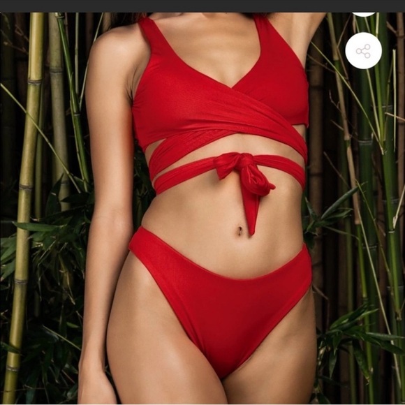 NWOT High Tide Bikini Top Buff Bunny Wrap Top - Picture 2 of 6